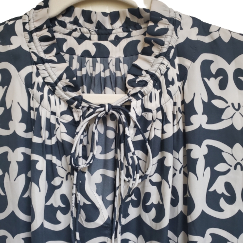 Loft Sleevless Blouse - Picture 3 of 6